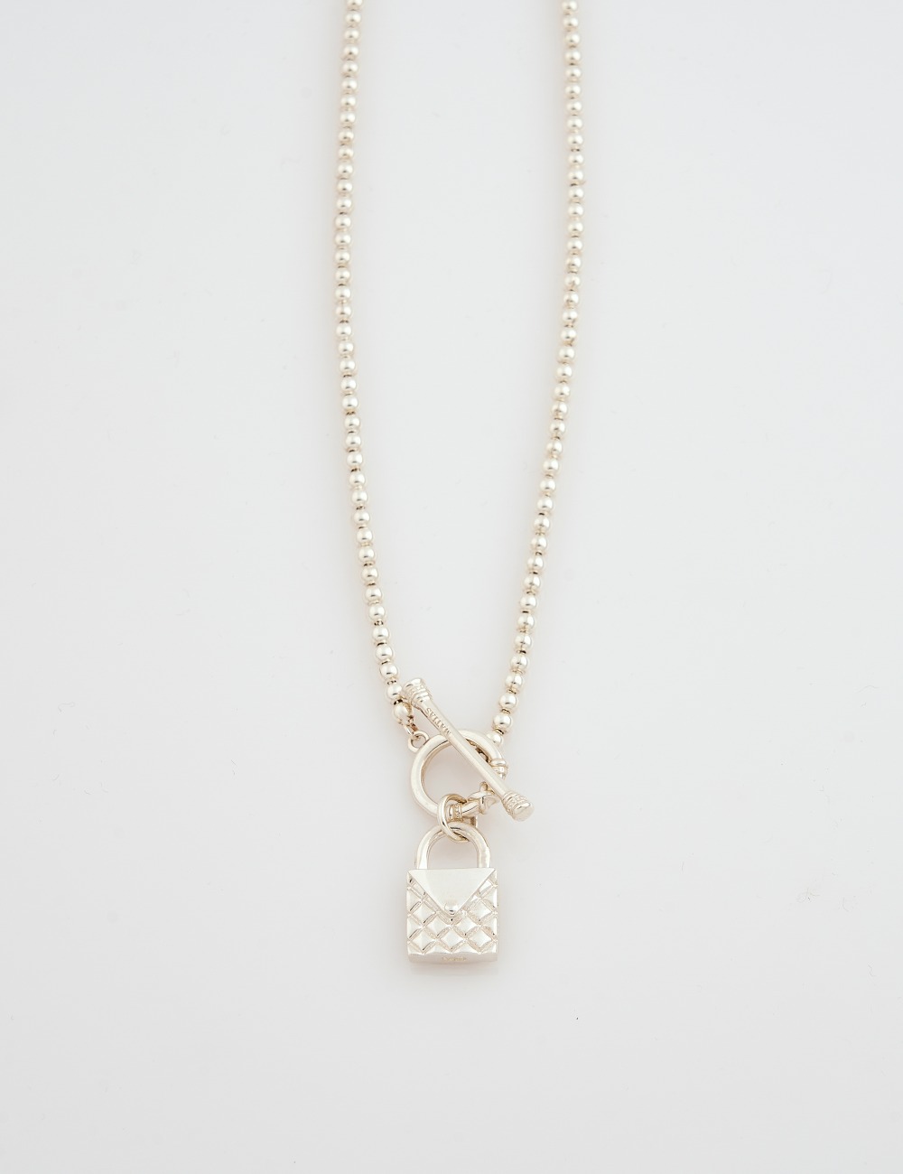 Latch silver Necklace