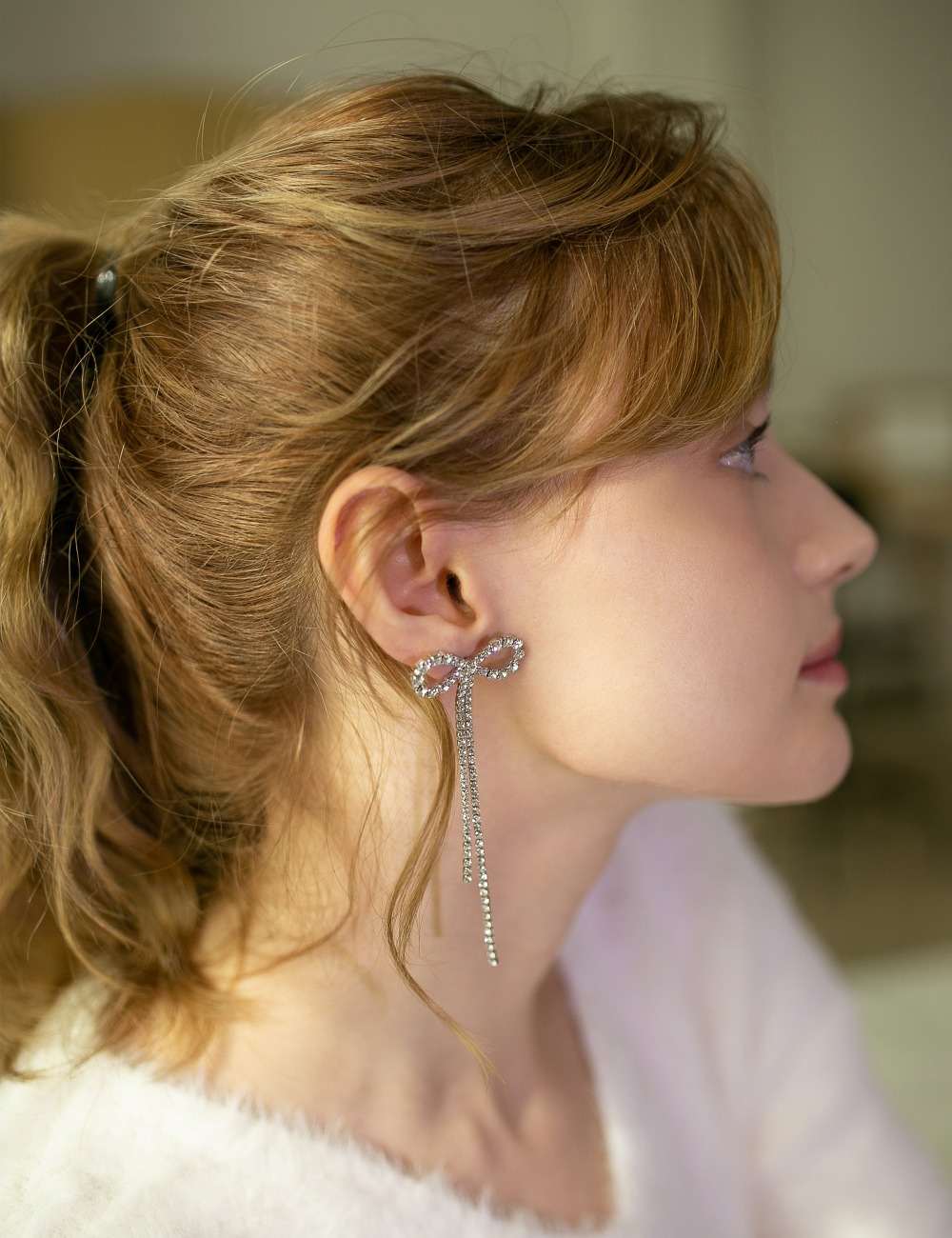 Ribbon long earring